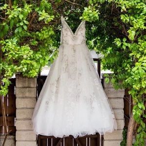 Alfred Angelo stunning size 10 bridal gown